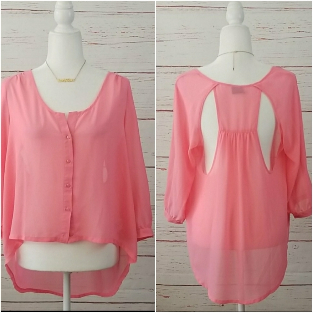 SPARKLE & FADE // pink cut out high low button down top